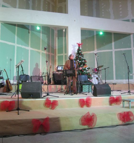 Коледен концерт и новият албум на Пеци Гюзелев, 2012