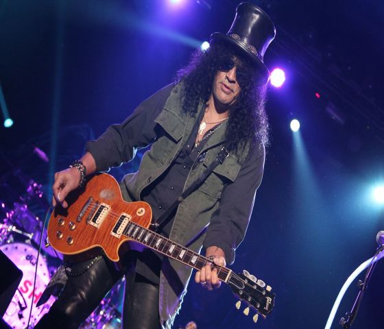 Slash ft. Myles Kennedy And The Conspirators, 2013